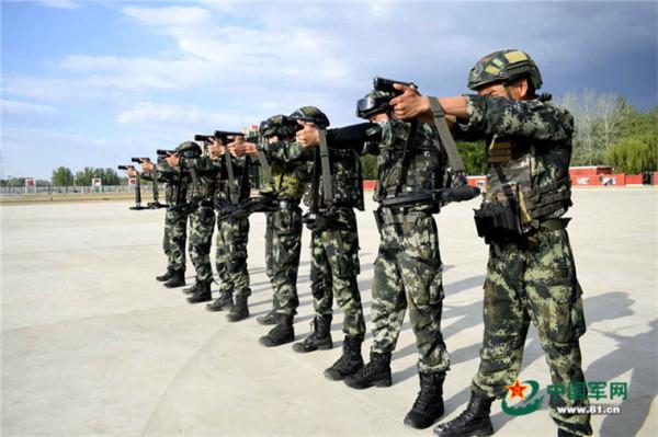 退伍季|離別在即,回望軍旅 退伍季|離別在即,回望軍旅