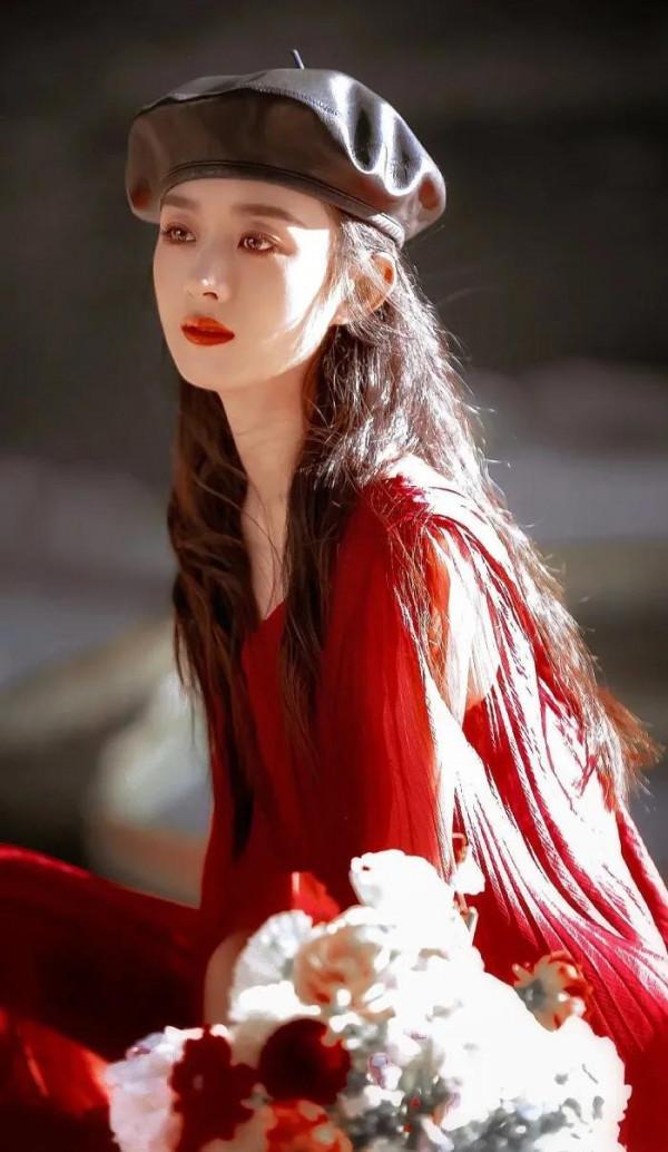 中國娛樂圈美女排行榜|超高畫質桌布大全,迪麗熱巴真的美絕了 中國娛樂圈美女排行榜|超高畫質桌布大全,迪麗熱巴真的美絕了