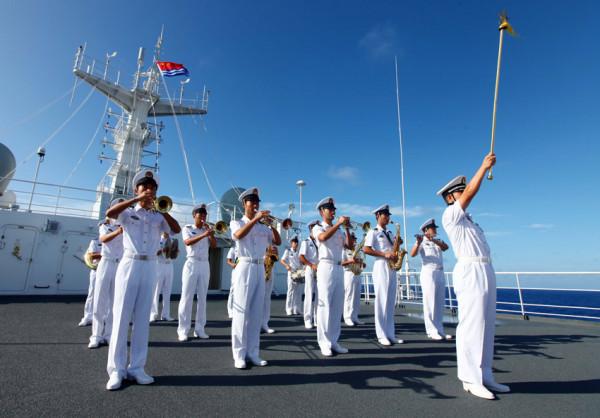 當年遼寧艦回國，土耳其曾勒索10億美元過路費，中國真給了嗎？