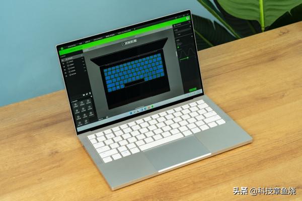 Win11彷彿為它量身定製,Razer Book新體驗 Win11彷彿為它量身定製,Razer Book新體驗