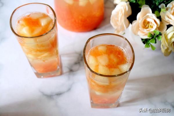 爸爸週末加班不在家，母女三人煮了兩道菜一壺茶，營養鮮美真好吃