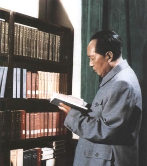 1966年毛主席秘密回韶山,獨自在滴水洞裡12天,他做了些什麼事? 1966年毛主席秘密回韶山,獨自在滴水洞裡12天,他做了些什麼事?