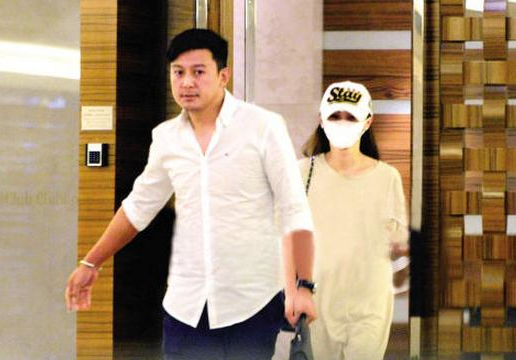 10年前錯愛文章，36歲攀上花心富豪，姚笛始於顏值毀於任性