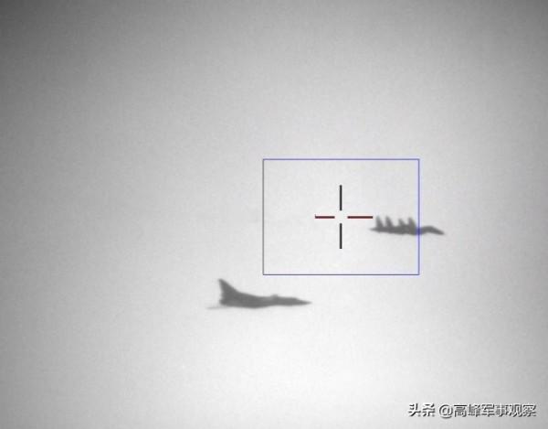 敢戰方能言和！俄機帶彈闖北約艦隊防空圈，戴高樂號航母不知所措