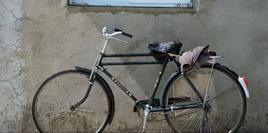 1957年,江西一名勞模騎腳踏車“炫技”,一查竟是軍統王牌特務 1957年,江西一名勞模騎腳踏車“炫技”,一查竟是軍統王牌特務