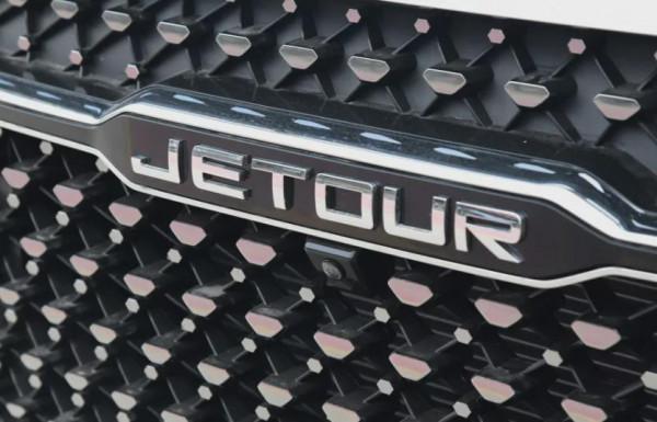 大空間+高性價比，捷途X95和奔騰T99誰更超值？