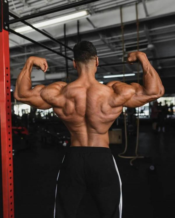 居家運動‖肌肉帥圖，線條好不好看，你來說了算