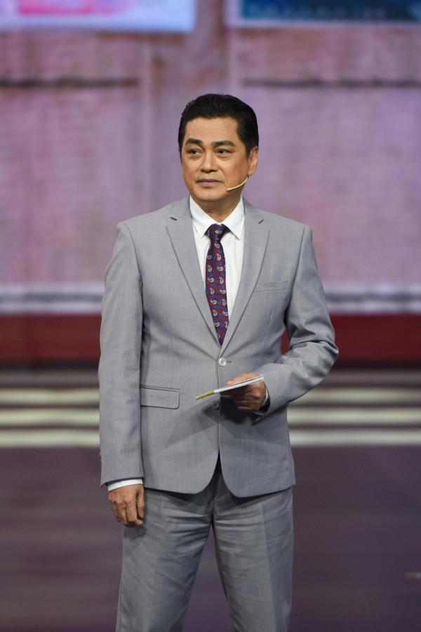 著名演員湯鎮宗：與平凡妻子相守到老，家裡3個女人都愛我