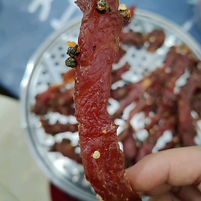 用這道麻辣肉乾冬季小零食征服家人的味蕾吧