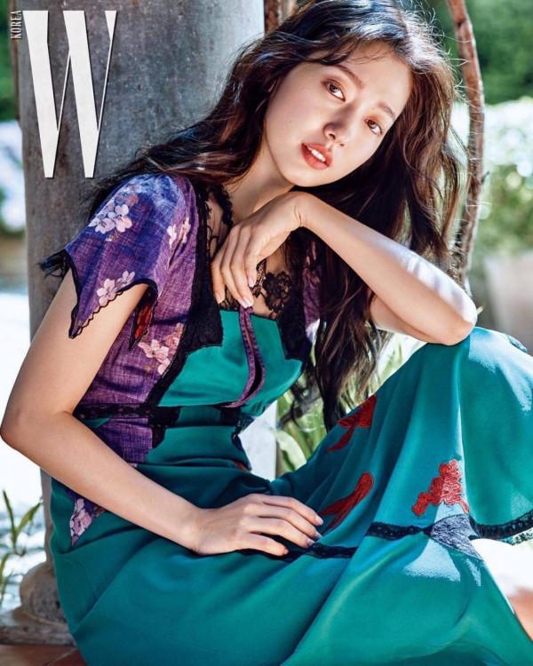 熱門劇韓國女星樸信惠,平時的穿衣又是怎樣穿的呢?值得我們借鑑 熱門劇韓國女星樸信惠,平時的穿衣又是怎樣穿的呢?值得我們借鑑