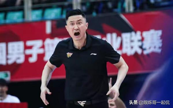 CBA中4位優質主教練，杜鋒球隊靈魂，劉維偉成黑馬，郭士強上榜