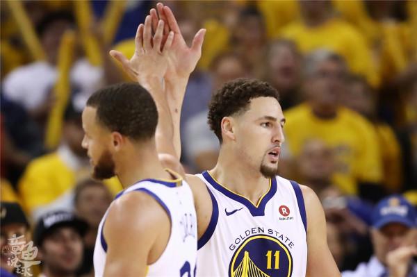 美媒評21-22賽季十大後場:哈登+歐文位居第二,開拓者隊雙槍第四 美媒評21-22賽季十大後場:哈登+歐文位居第二,開拓者隊雙槍第四