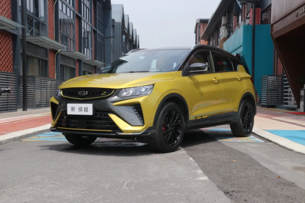 四出排氣+雙層尾翼！國產“小鋼炮”不到10萬就能買