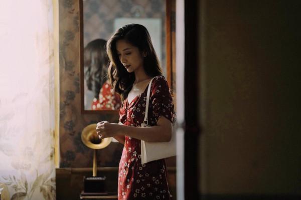 原來,迪麗娜孜才是陳偉霆《護航》MV女主 原來,迪麗娜孜才是陳偉霆《護航》MV女主