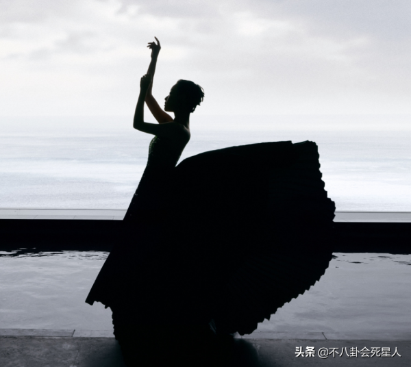 金雞獎女星造型紅黑榜，李冰冰黃裙修身，倪妮像天鵝，張子楓贏了