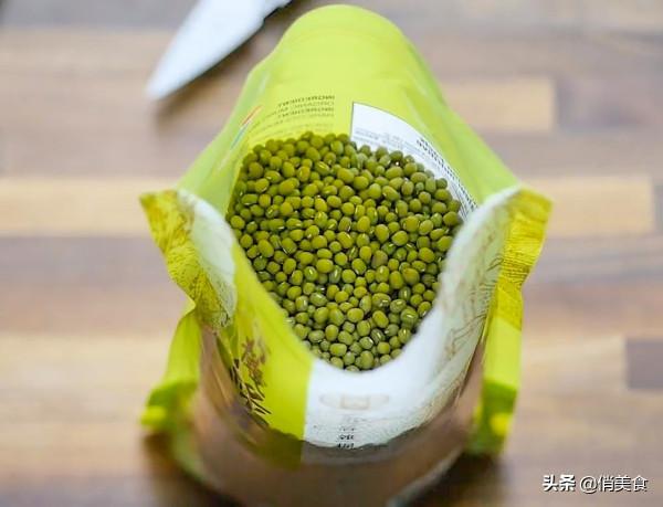 家庭自制綠豆芽,教你5個小秘訣,豆芽4天就能吃,安全衛生又營養 家庭自制綠豆芽,教你5個小秘訣,豆芽4天就能吃,安全衛生又營養