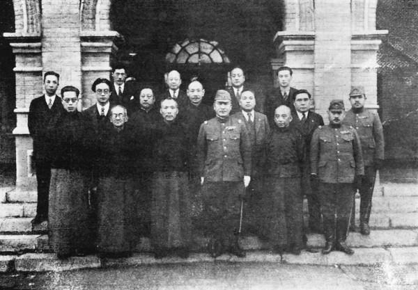 打虎將軍趙登禹半路遇襲，慘死於亂槍之下，哪個漢奸出賣了他？