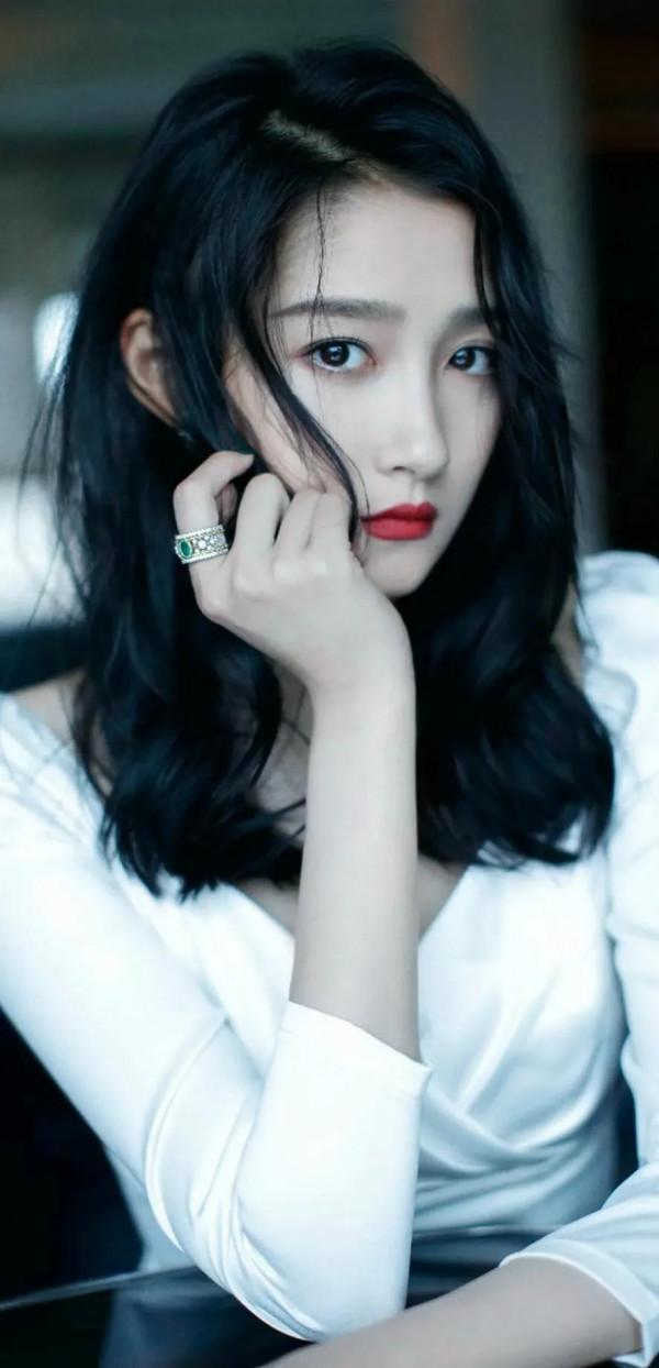 不一樣的關曉彤