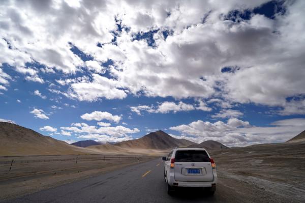 三條進藏路，為什麼新藏線最難走？親歷者說可分四步，用七天走完