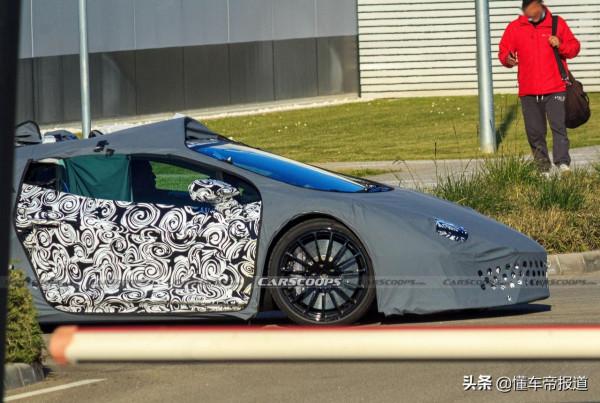 新車|尾排設計更加狂野 蘭博基尼Aventador繼任車型最新諜照 新車|尾排設計更加狂野 蘭博基尼Aventador繼任車型最新諜照