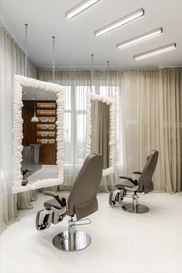 基輔 SCULPTOR 面部按摩沙龍 |AKZ Architectura