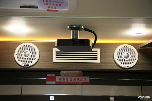 奇瑞進口底盤雙拓展房車,帶21.4度電,電粉碎直排馬桶 奇瑞進口底盤雙拓展房車,帶21.4度電,電粉碎直排馬桶