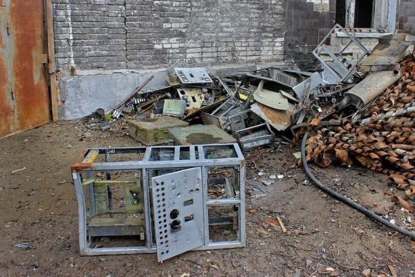 蘇聯遠東地區廢棄的杜加雷達