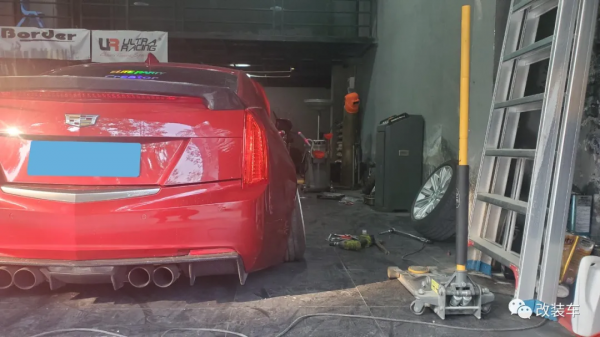 凱迪拉克ATS-L泡水了怎麼辦?不用慌先改套MB寬體壓壓驚 凱迪拉克ATS-L泡水了怎麼辦?不用慌先改套MB寬體壓壓驚