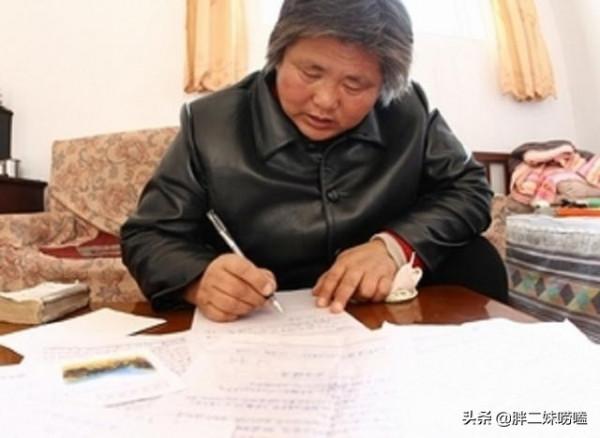 兒子慘死，親媽卻為兇手求情，13年前大義母親梁建紅後來怎樣了