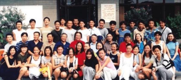 “傻姑”黃小蕾：被杜淳追求，38天閃婚閃孕，被迪士尼封殺