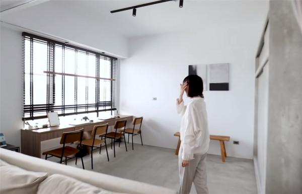 80後情侶相識4年，堅持不婚主義，把59㎡小家裝成極簡二人世界