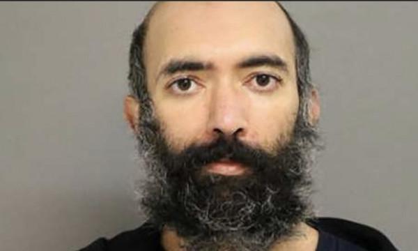 印度男子想回老家卻怕疫情，躲在美國機場又吃又睡三個月才被發現