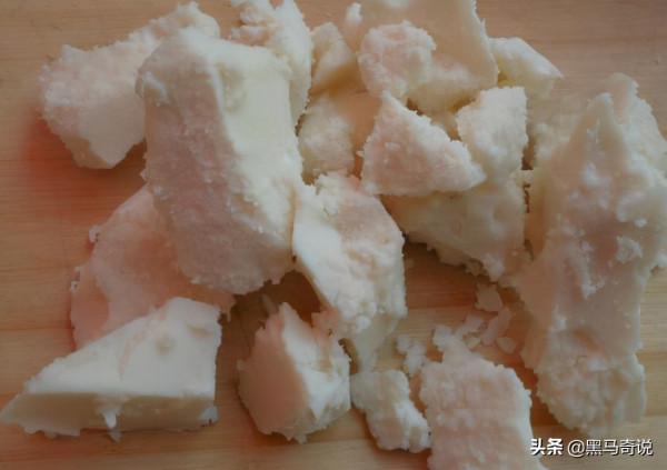 3歲被狼咬掉半張臉，靠吸米糊存活的寇金成，有著怎樣曲折的人生