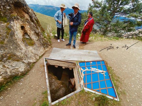 全世界最高的公共廁所,海拔近5000米,腳下是懸崖,遊客:不敢上 全世界最高的公共廁所,海拔近5000米,腳下是懸崖,遊客:不敢上