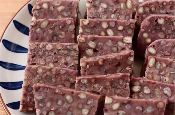 紅豆糯米糕不用出去買了，教你在家做，軟嫩香甜好吃，方法超簡單