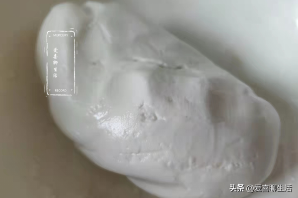 平時嘴饞就吃它，一次多做幾個存起來，吃時煎一煎，既方便還好吃