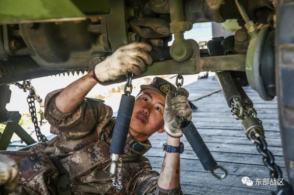 揭秘｜兵哥哥在軍列上如何過國慶節？