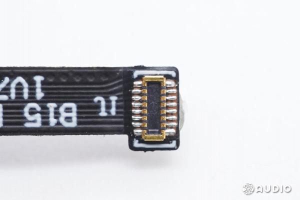 支援無線充電,綜合續航32小時,TOZO NC7真無線降噪耳機拆解 支援無線充電,綜合續航32小時,TOZO NC7真無線降噪耳機拆解