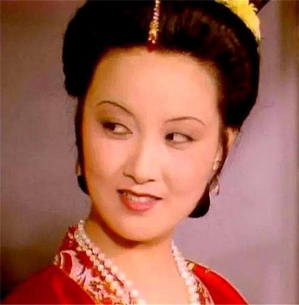 難怪黛玉初進賈府就被王夫人恨之入骨，看王夫人窺透了什麼陰謀？