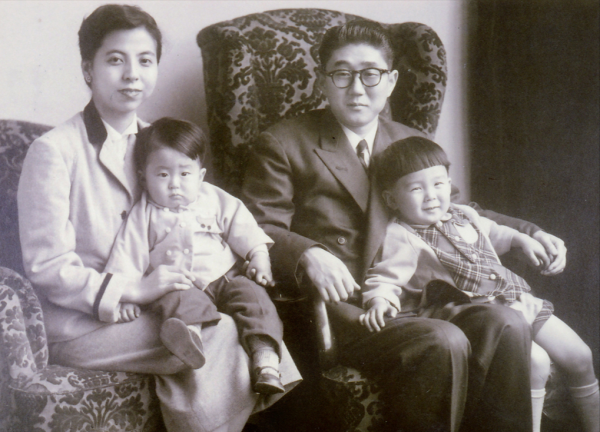 安倍晉三到底是個什麼人?看看他的家世出身就明白了 安倍晉三到底是個什麼人?看看他的家世出身就明白了