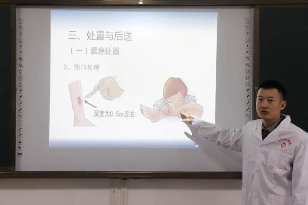 &OpenCurlyDoubleQuote;衛&rdquo;戰而生，&OpenCurlyDoubleQuote;醫&rdquo;路有我