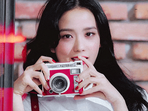 心疼ab,捂熱8年的資源被新晉“清水顏”小花拿下…… 心疼ab,捂熱8年的資源被新晉“清水顏”小花拿下……