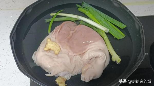 三口之家的一餐:蒸排骨、燉酥肉、醪糟小湯圓,太滿足了 三口之家的一餐:蒸排骨、燉酥肉、醪糟小湯圓,太滿足了