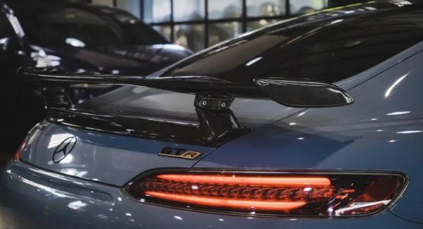 拼命工作拼命生活