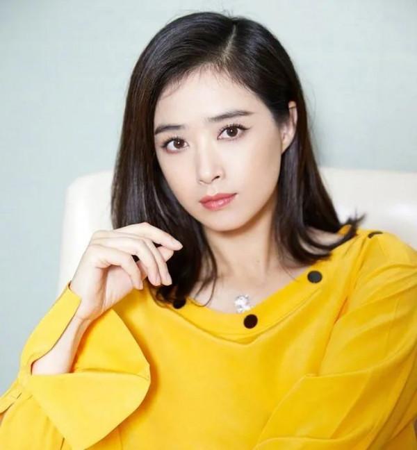 新疆盛產美人,7位異域風情的女星顏值大比拼,你更鐘意哪一位? 新疆盛產美人,7位異域風情的女星顏值大比拼,你更鐘意哪一位?