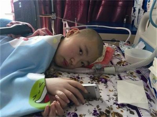 姐弟相繼患上漸凍症，父親多次想自殺，13歲少女的遺書讓人淚目