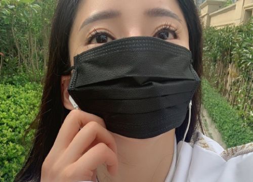 潘南奎整容失敗不敢露面,整天戴口罩出門,卻被七鶴粉絲抵制 潘南奎整容失敗不敢露面,整天戴口罩出門,卻被七鶴粉絲抵制