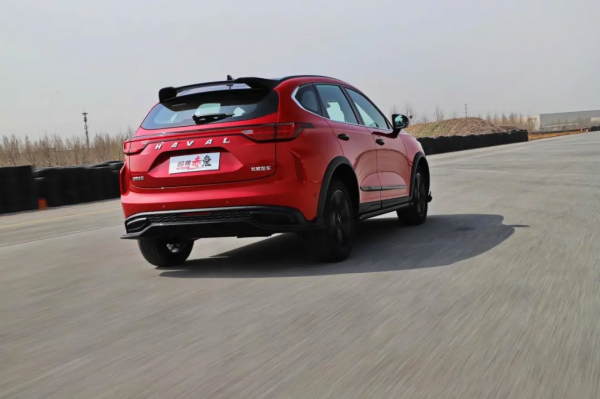 運動轎車配3缸，城市SUV耍沙漠，這些車路子真的野，磚叔服氣