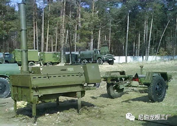 灰色牲口投食器：蘇俄牽引式野戰廚房小史