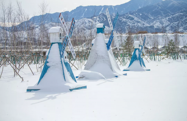 河北周邊冰雪遊：瑞雪迎春，冰雪小鎮雪景美如畫